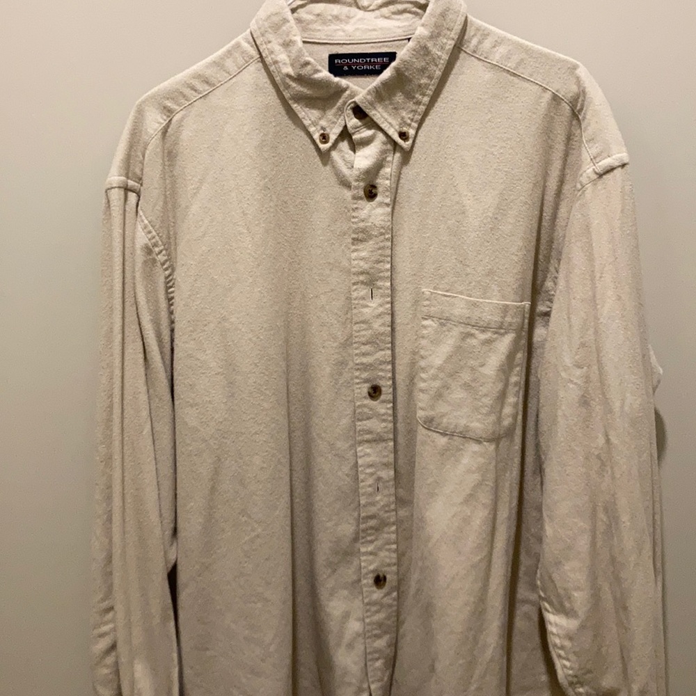Round tree & yorke flannel button down
